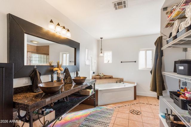 10254 E LIMOSINE Lane, Hereford, AZ 85615