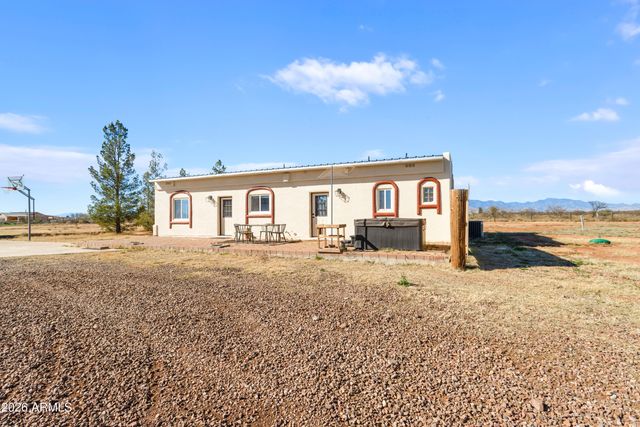 10254 E LIMOSINE Lane, Hereford, AZ 85615
