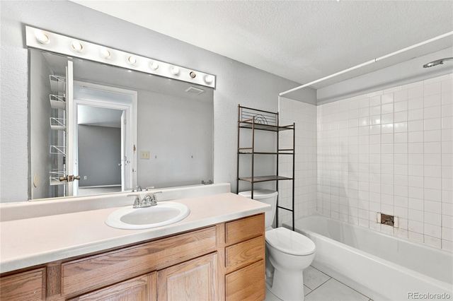 931 S Utica Street, Denver, CO 80219