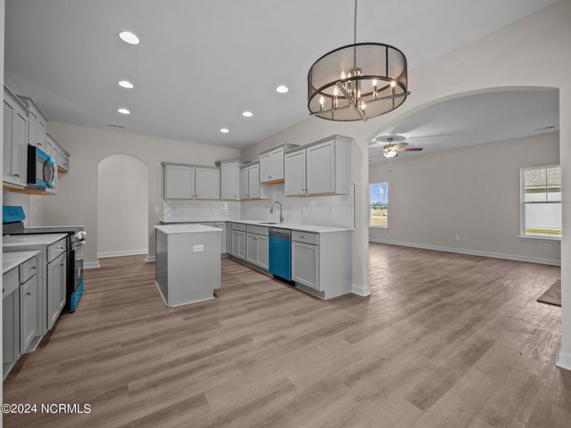 505 Sea Ray Cove, Holly Ridge, NC 28445