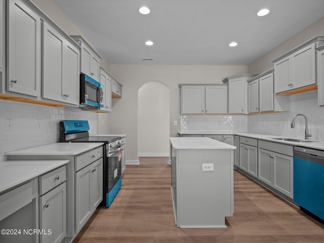505 Sea Ray Cove, Holly Ridge, NC 28445