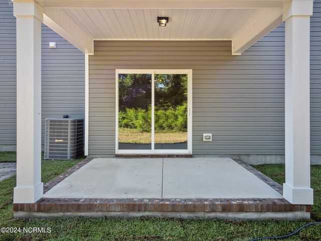 505 Sea Ray Cove, Holly Ridge, NC 28445