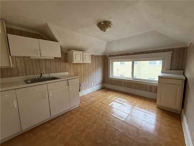 49 Sumner Avenue, Cranston, RI 02920