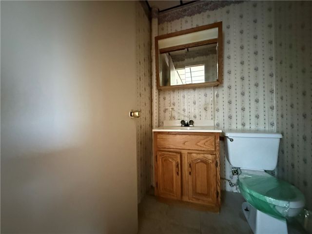 49 Sumner Avenue, Cranston, RI 02920