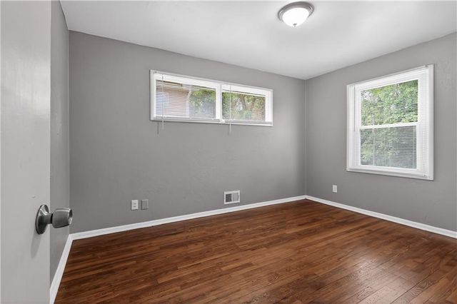 3900 E 47TH Terrace, Kansas City, MO 64130