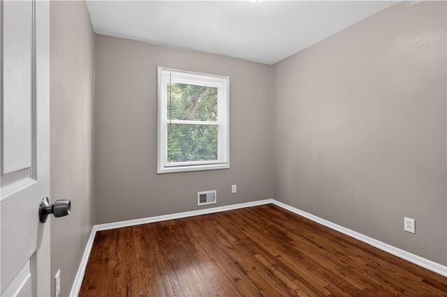 3900 E 47TH Terrace, Kansas City, MO 64130