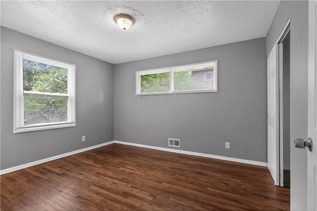 3900 E 47TH Terrace, Kansas City, MO 64130