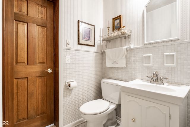 7710 Cree Trail, Indianapolis, IN 46250