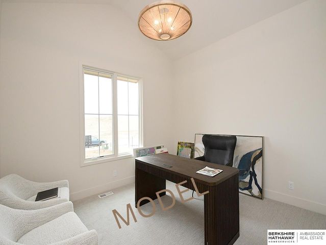 9956 S 118th Street, Papillion, NE 68046