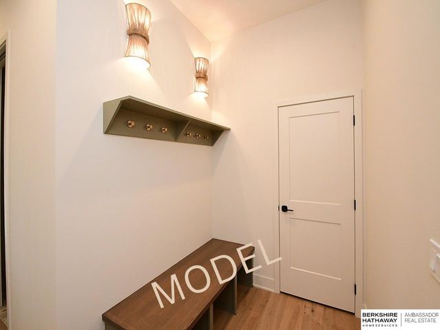 9956 S 118th Street, Papillion, NE 68046