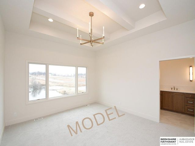 9956 S 118th Street, Papillion, NE 68046