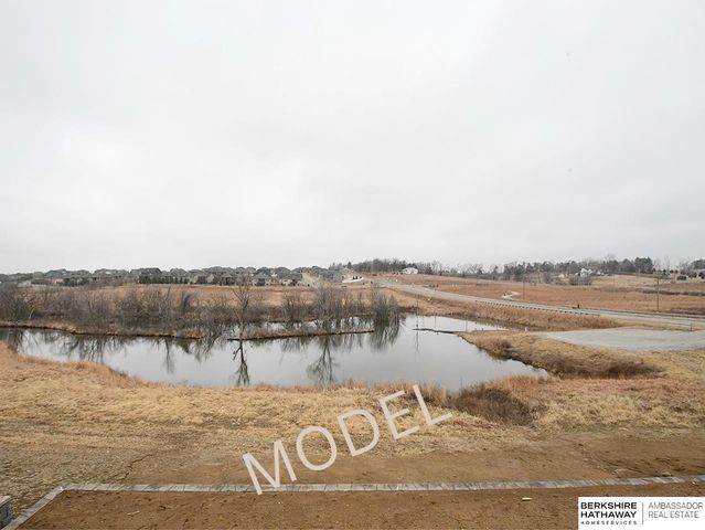 9956 S 118th Street, Papillion, NE 68046