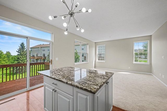 5135 Holly Lane N 2204, Plymouth, MN 55446