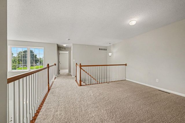 5135 Holly Lane N 2204, Plymouth, MN 55446