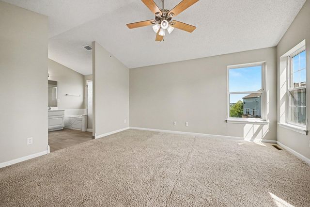 5135 Holly Lane N 2204, Plymouth, MN 55446