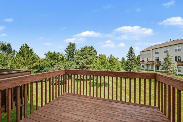 5135 Holly Lane N 2204, Plymouth, MN 55446
