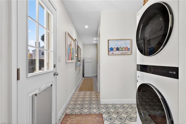 212 58th ST, Virginia Beach, VA 23451