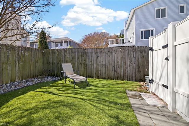 212 58th ST, Virginia Beach, VA 23451