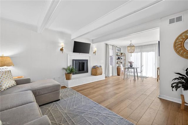 212 58th ST, Virginia Beach, VA 23451