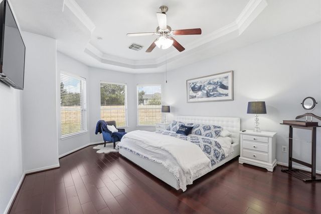 6102 Lakenshire Falls Lane, Katy, TX 77494