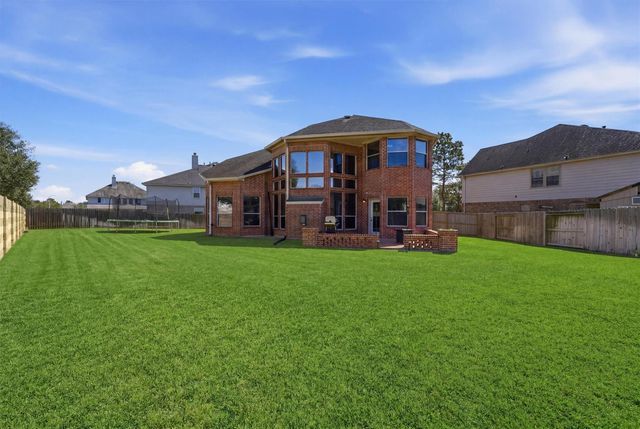 6102 Lakenshire Falls Lane, Katy, TX 77494