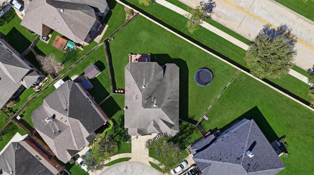 6102 Lakenshire Falls Lane, Katy, TX 77494