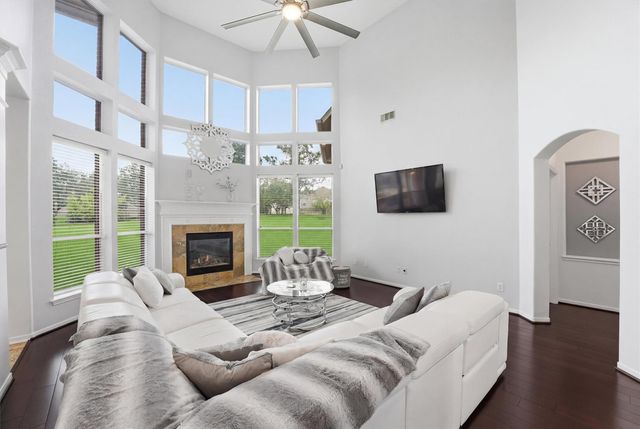 6102 Lakenshire Falls Lane, Katy, TX 77494