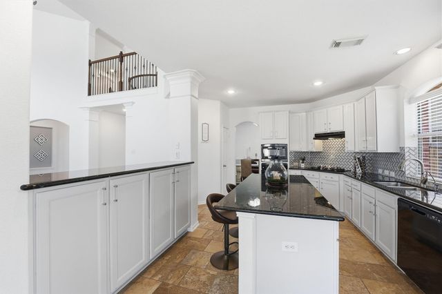 6102 Lakenshire Falls Lane, Katy, TX 77494