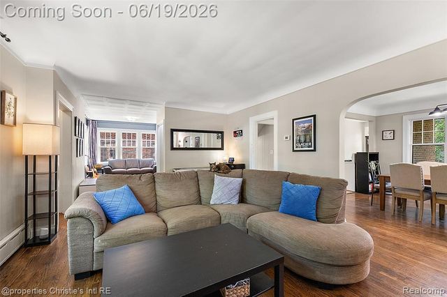 1251 Bishop Road, Grosse Pointe, MI 48230