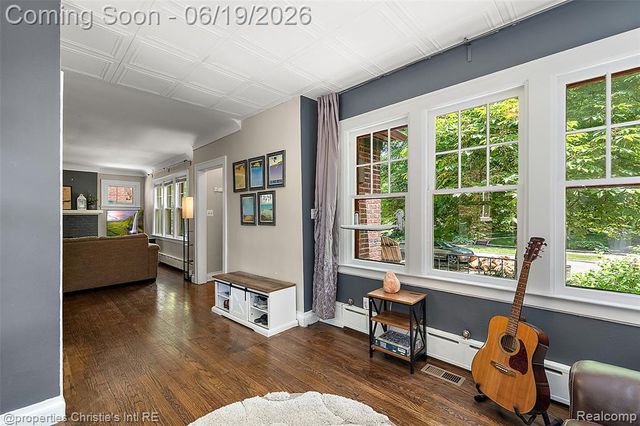 1251 Bishop Road, Grosse Pointe, MI 48230