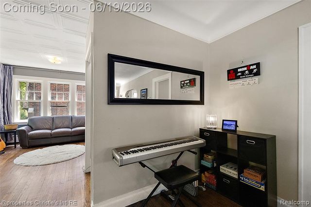 1251 Bishop Road, Grosse Pointe, MI 48230