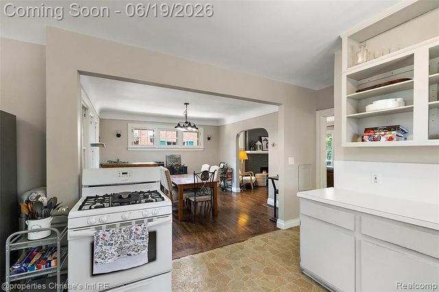 1251 Bishop Road, Grosse Pointe, MI 48230