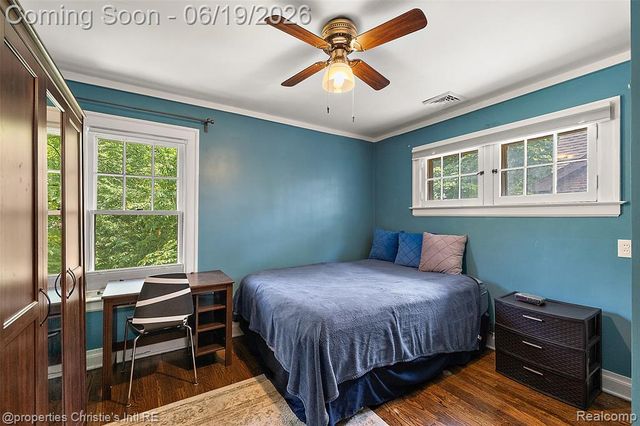 1251 Bishop Road, Grosse Pointe, MI 48230
