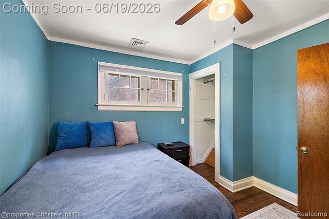 1251 Bishop Road, Grosse Pointe, MI 48230