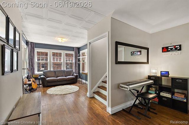 1251 Bishop Road, Grosse Pointe, MI 48230