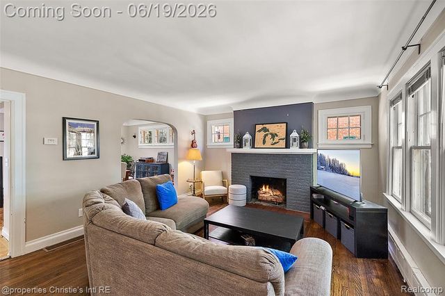 1251 Bishop Road, Grosse Pointe, MI 48230