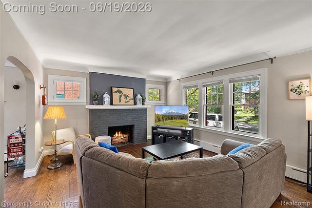 1251 Bishop Road, Grosse Pointe, MI 48230