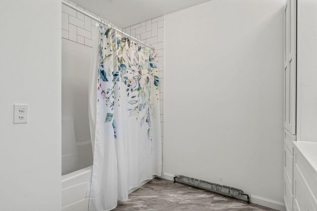 19177 Greenbrook Drive NE, Wyoming, MN 55092