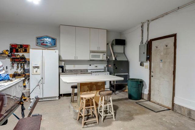 19177 Greenbrook Drive NE, Wyoming, MN 55092