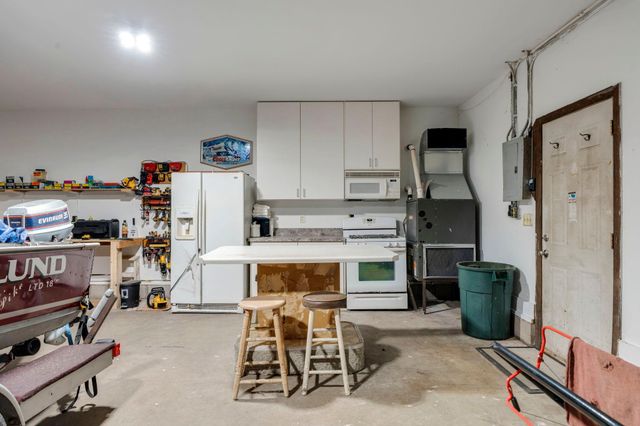 19177 Greenbrook Drive NE, Wyoming, MN 55092