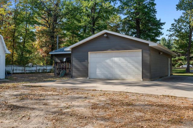 19177 Greenbrook Drive NE, Wyoming, MN 55092