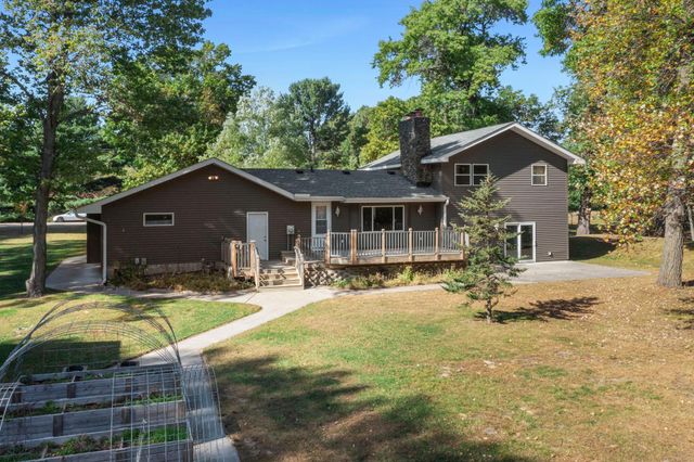 19177 Greenbrook Drive NE, Wyoming, MN 55092