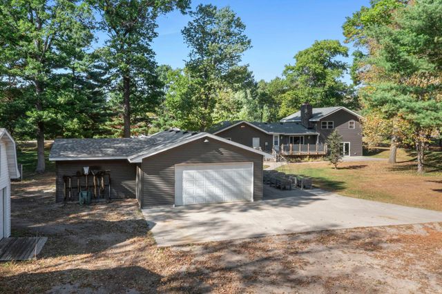 19177 Greenbrook Drive NE, Wyoming, MN 55092