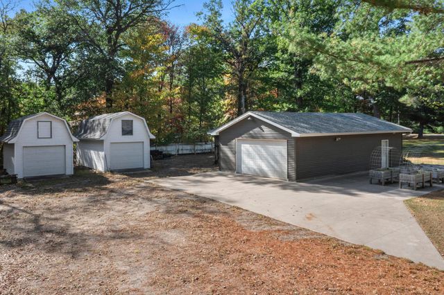 19177 Greenbrook Drive NE, Wyoming, MN 55092