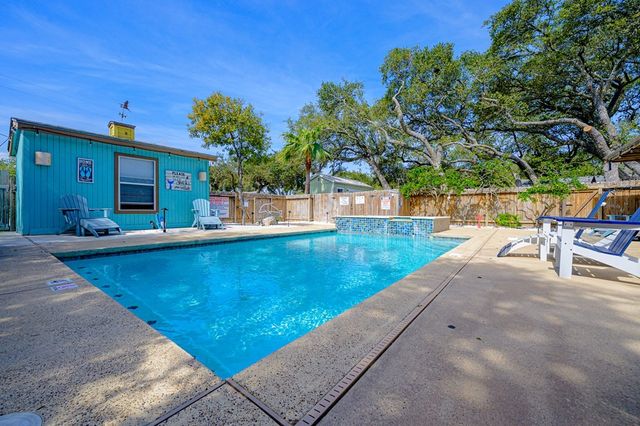 9 Sandra Dr, Fulton, TX 78358