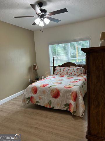 23 Palmer Place Lane NE, Ludowici, GA 31316
