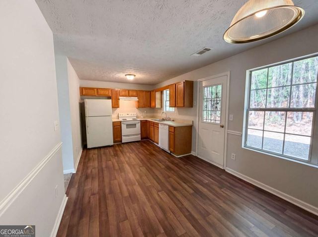 6275 Topaz Trail, Atlanta, GA 30349