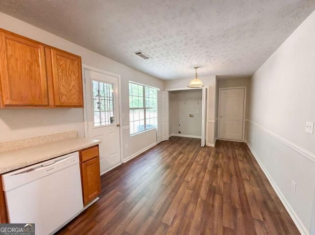 6275 Topaz Trail, Atlanta, GA 30349