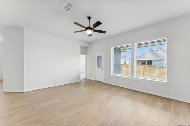 5813 GUNNER PT, New Braunfels, TX 78130