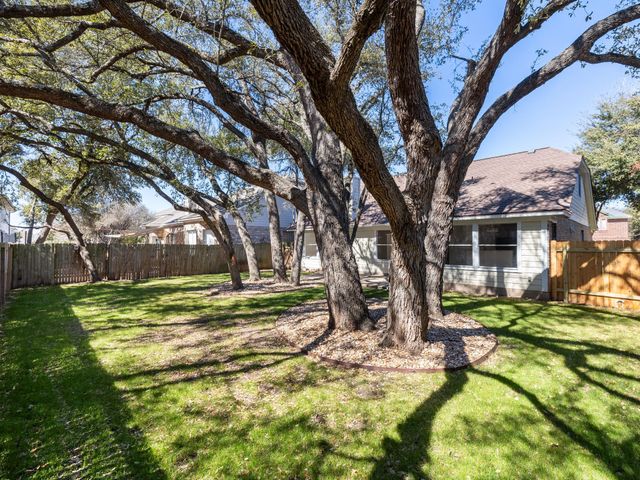 1210 Boerne DR, Cedar Park, TX 78613